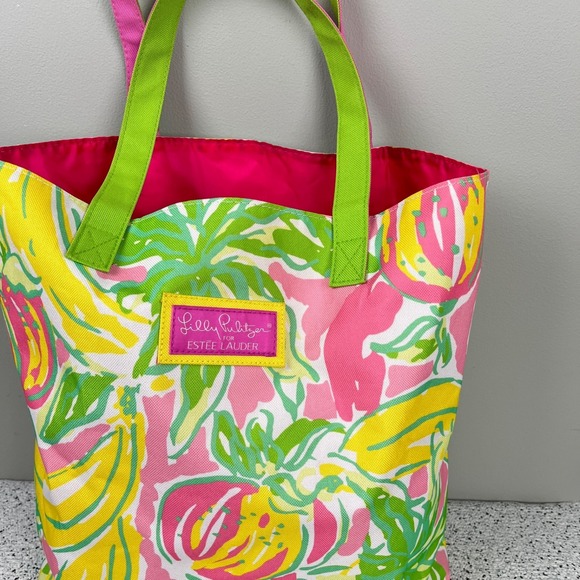 Lilly Pulitzer Estee Lauder Tote Bag Pink Green Yellow Fruit Resort Beach Travel - Picture 2 of 8